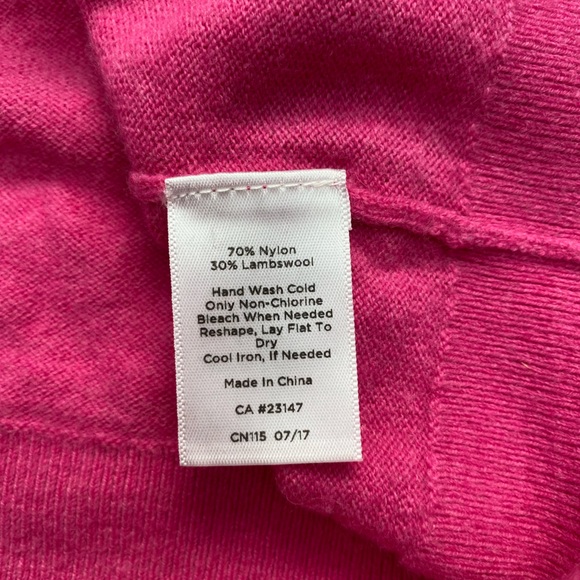 TALBOTS Lightweight Pink Wool Sweater Gold Buttons | Size Medium - Picture 15 of 16